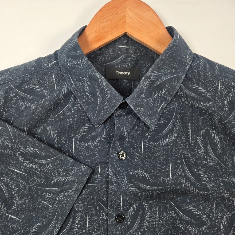 Theory Short Sleeve Shirt Mens M Navy Blue‎ Dotted Feather Print Button Down